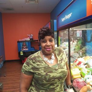 Meet your Posher, Joyce